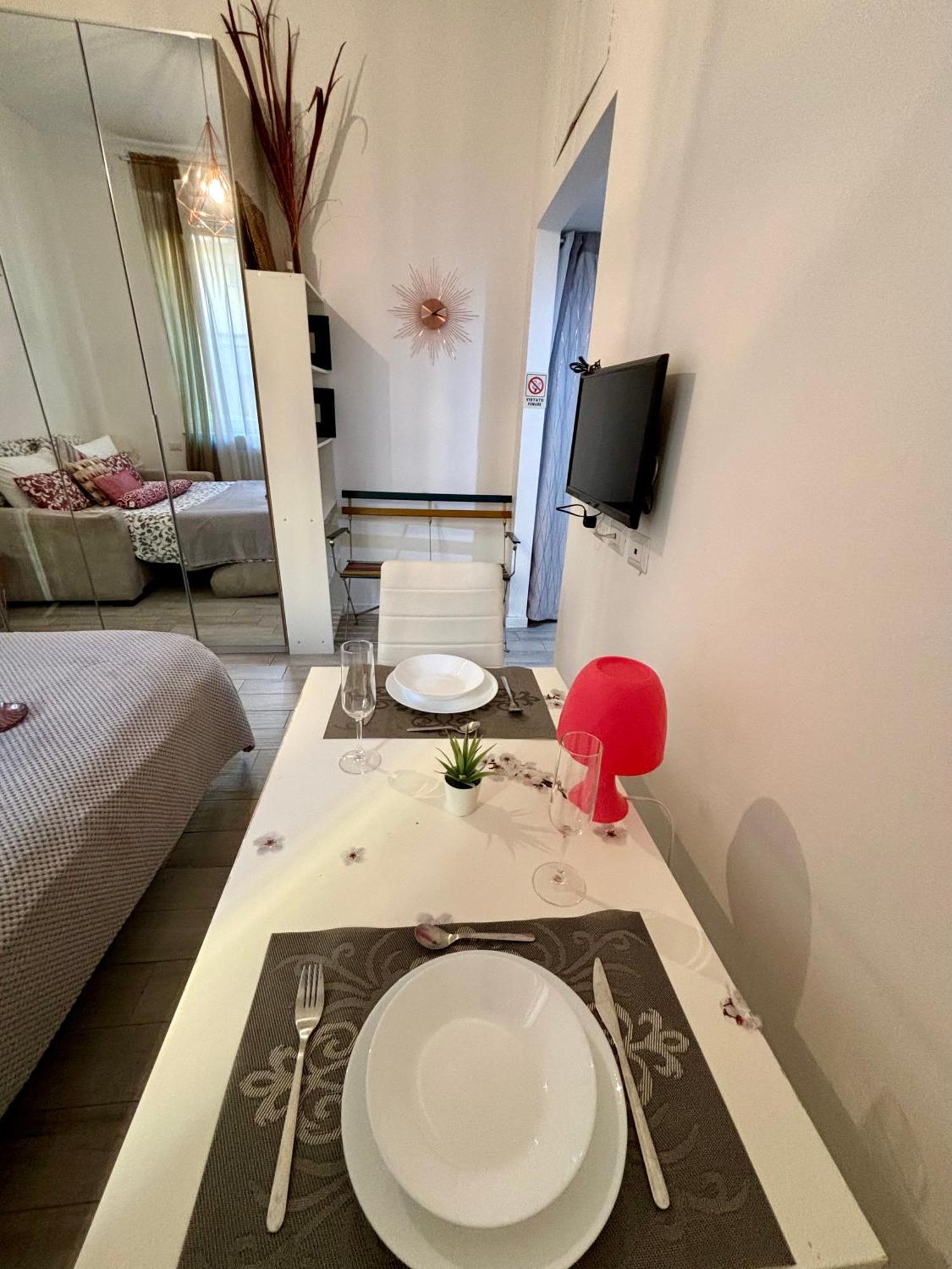 Joy House -central Near Metro Arco Della Pace Brera-entire Perfect For Work & Play, Nightlife With Ac & Fast Wifi Welcome To The Cool Joy House! * Mailand