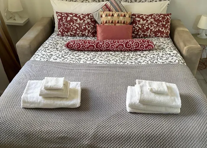 Joy House -Central City Near Metro Arco Della Pace Brera-Entire Apartment Perfect For Work & Play, Nightlife With Ac & Fast Wifi Welcome To The Cool Joy House!